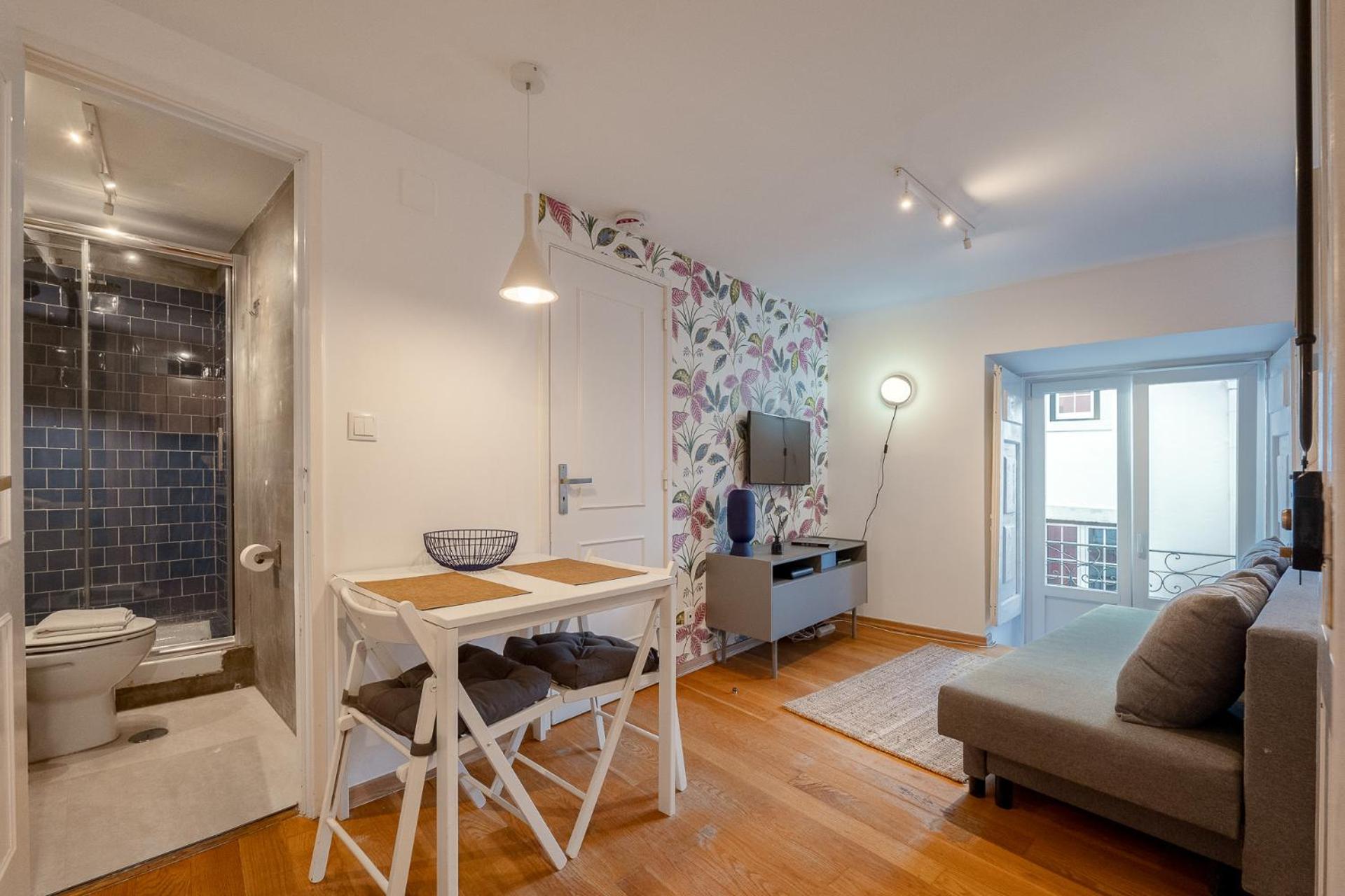 Contemporary Apartment In Chiado 3 Lisbon Bagian luar foto